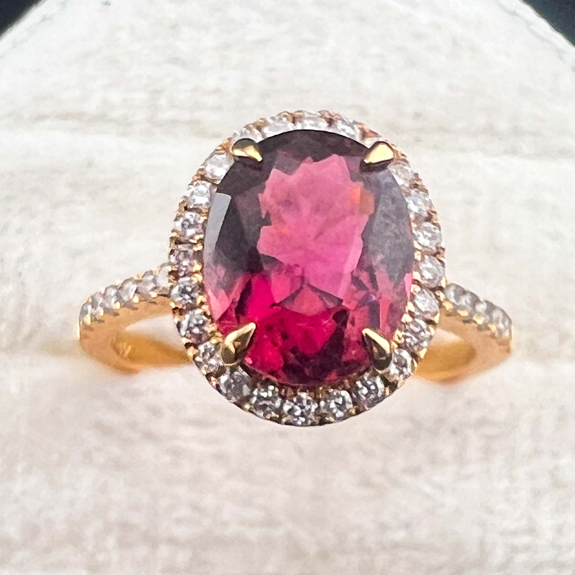Rubellite Tourmaline (2.43 ct) wi/ Diamonds (0.32 ct)  in 18k Rose Gold