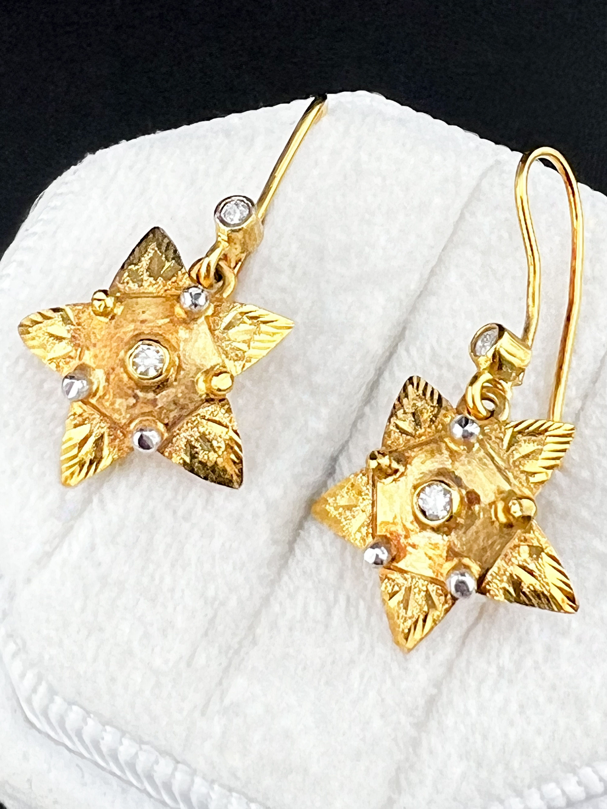 Starflower Drop Earrings with Diamonds (0.09 ct) in 18k Yellow Gold 
