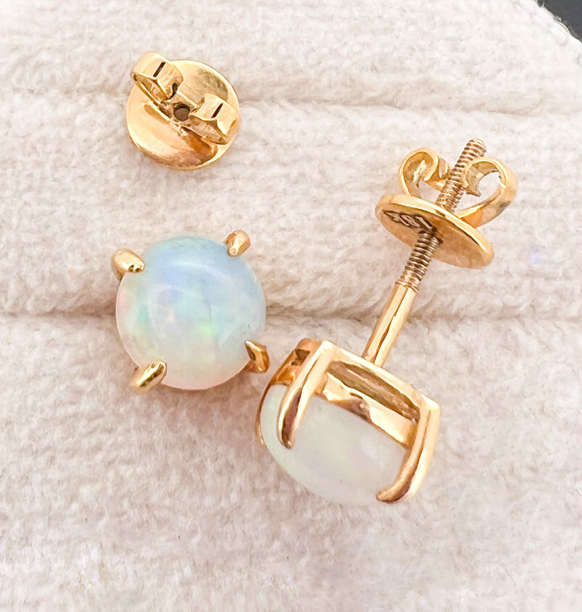 Ethiopian Opal (2.0 ct) Stud Earrings with Screw Back Post in 18k Gold