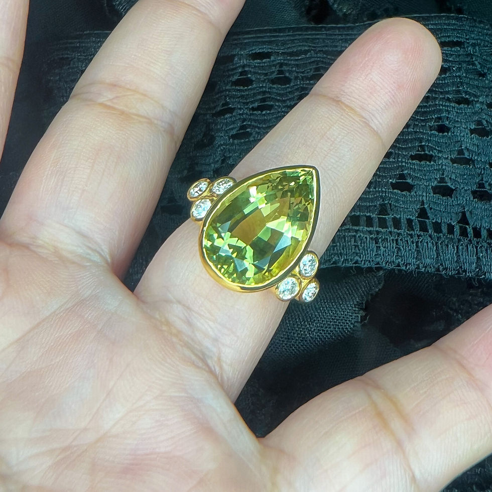 Thumbnail: Heliodor (8.34 ct) Ring w/ Diamonds (0.43 ct) in 18k Yellow Gold 