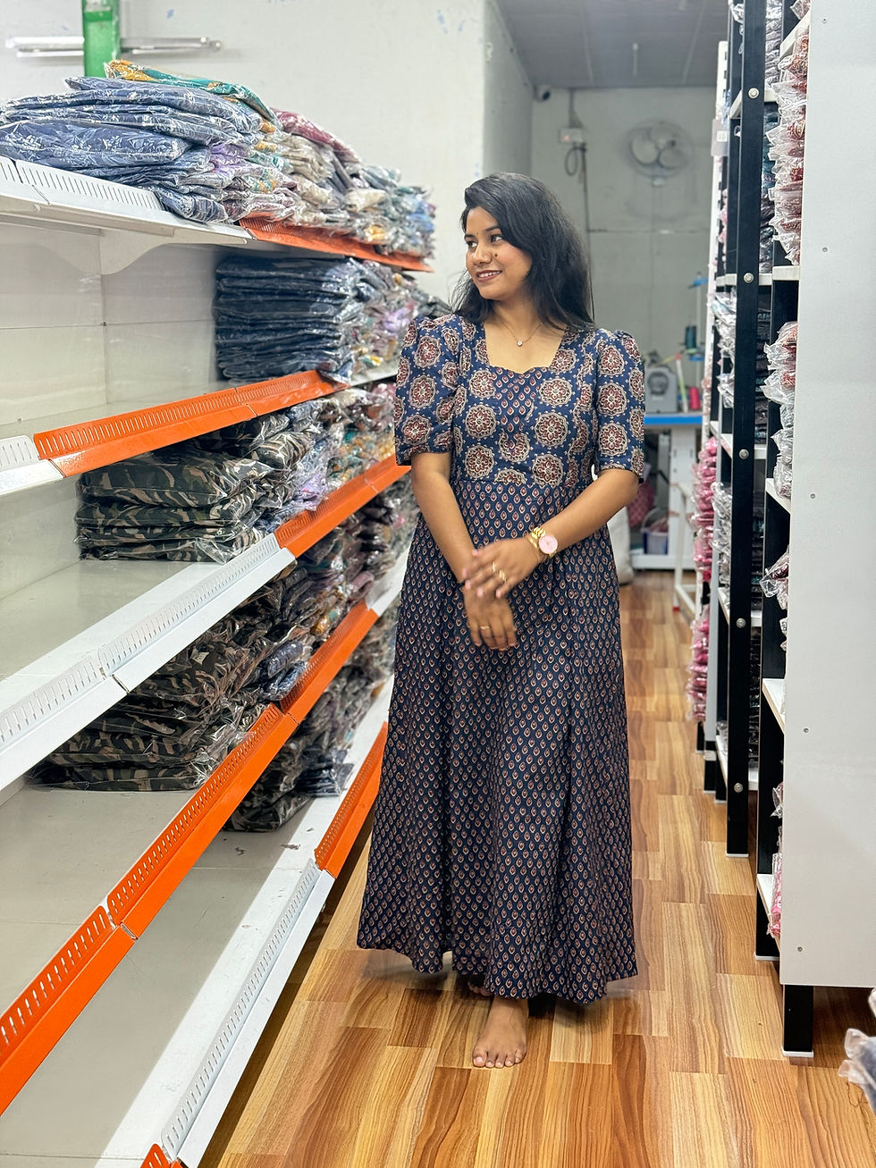 Thumbnail: Magathi F Pure Cotton Feeding Nighty with zip