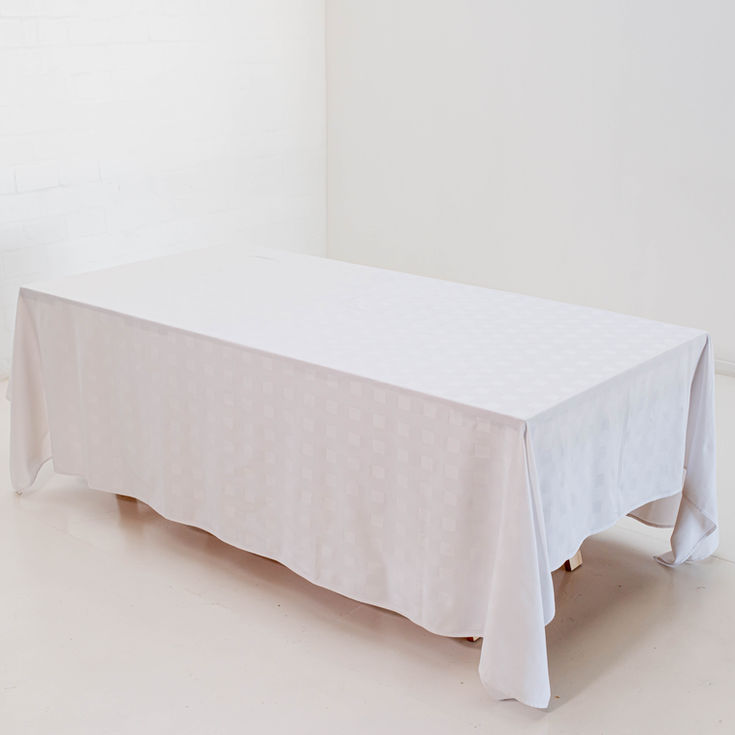 Full length table cloth on table
