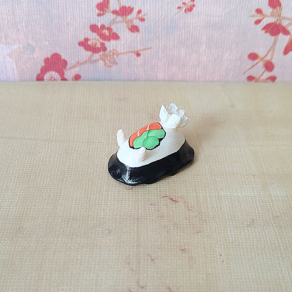 縮圖：Salmon Roll Sushi Sea Slug Figurine