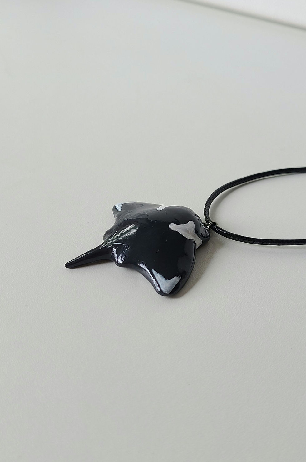 섬네일: Manta Ray Necklace