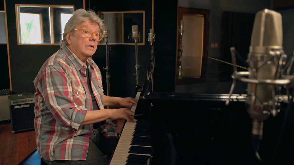 Frame da série Primavera nos Dentes: A História do Secos & Molhados