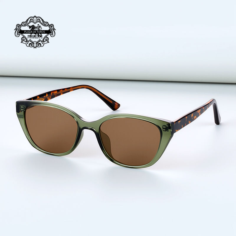 Thumbnail: Cat Eye Tortoiseshell Sunglasses
