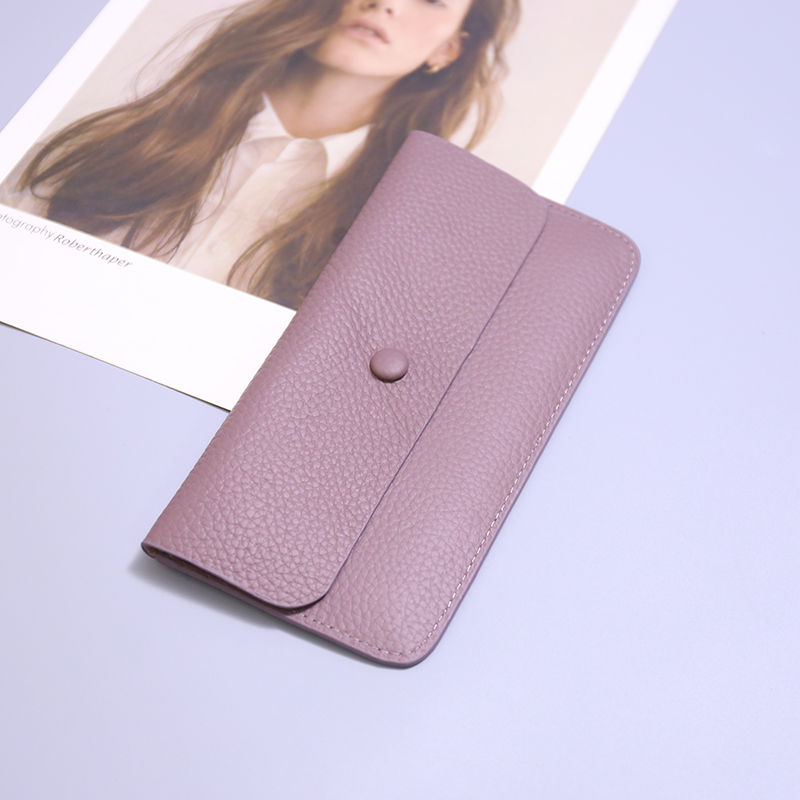 Thumbnail: Slim Envelope Leather Clutch Wallet
