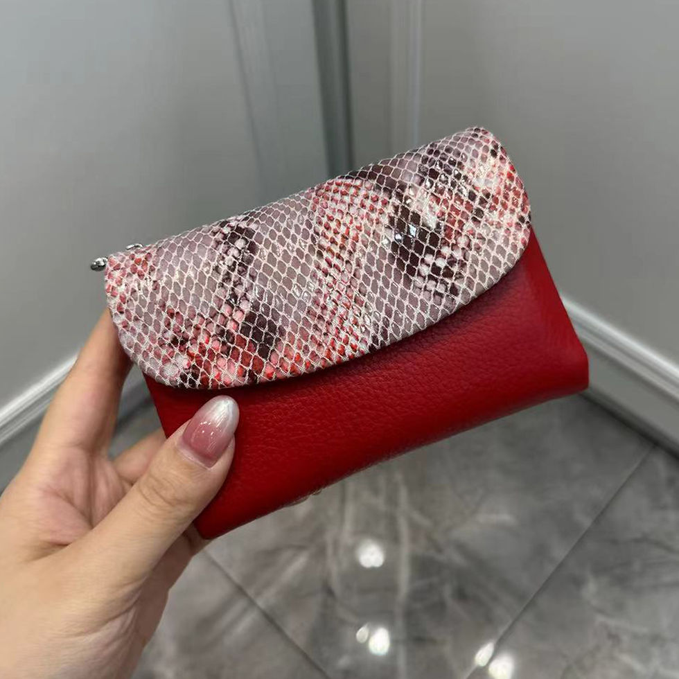 Thumbnail: Snake Pattern Leather Wallet