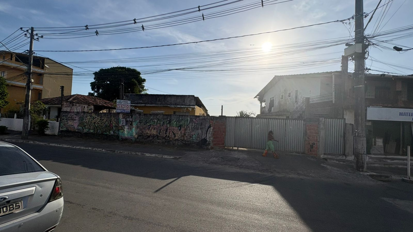 Terreno murado com 3000m2 - Oportunidade Investidor