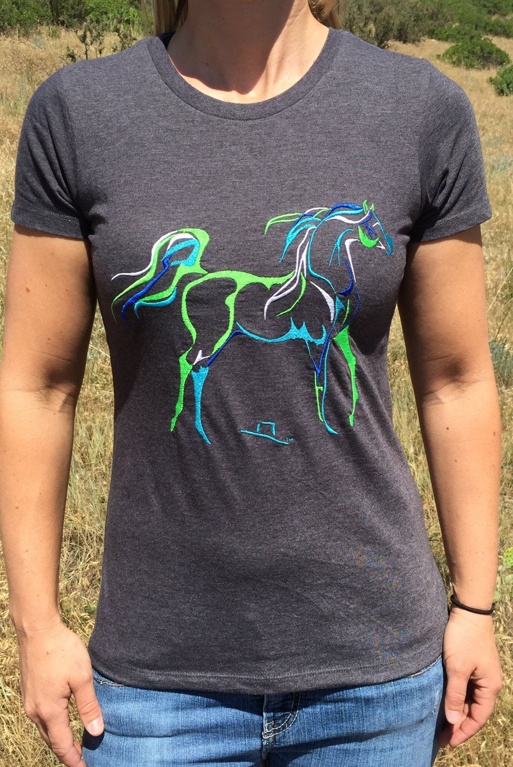 WOMEN'S STYLIZED ARAB TEE