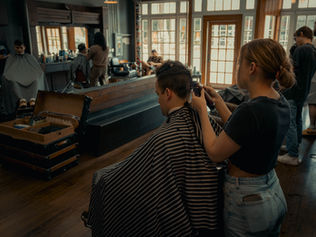 3 Reasons You Should Shower Before Getting A Haircut