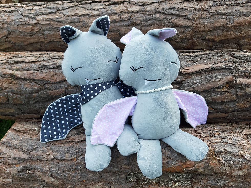 Miniaturbild: Plüschkissen "Fledermaus"