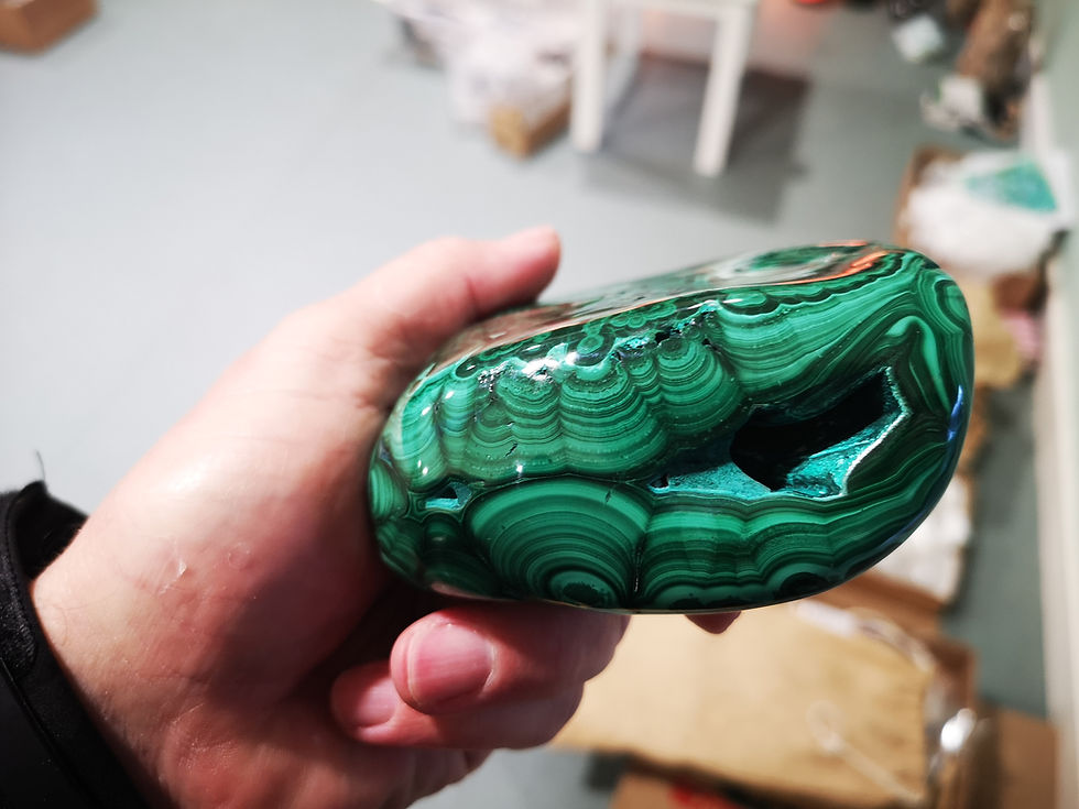 Thumbnail: Malachite Freeform display (840g 105x98x58mm) Namibia