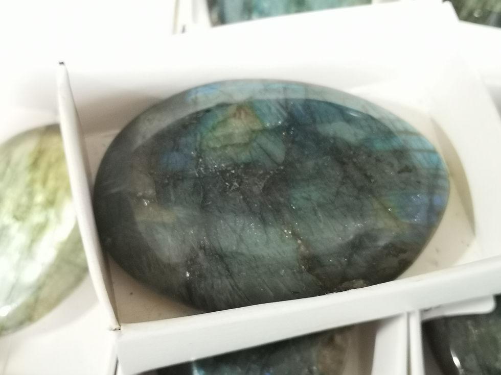 Thumbnail: Labradorite L/XL/XXL palm stone - amazing lustre (labradorescence).