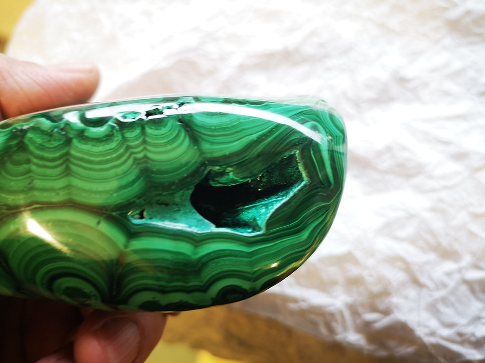 Thumbnail: Malachite Freeform display (840g 105x98x58mm) Namibia