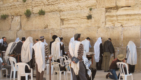 האם בכותל אנחנו קרובים לה'?