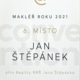 realitní makléř roku C21 2021.JPG