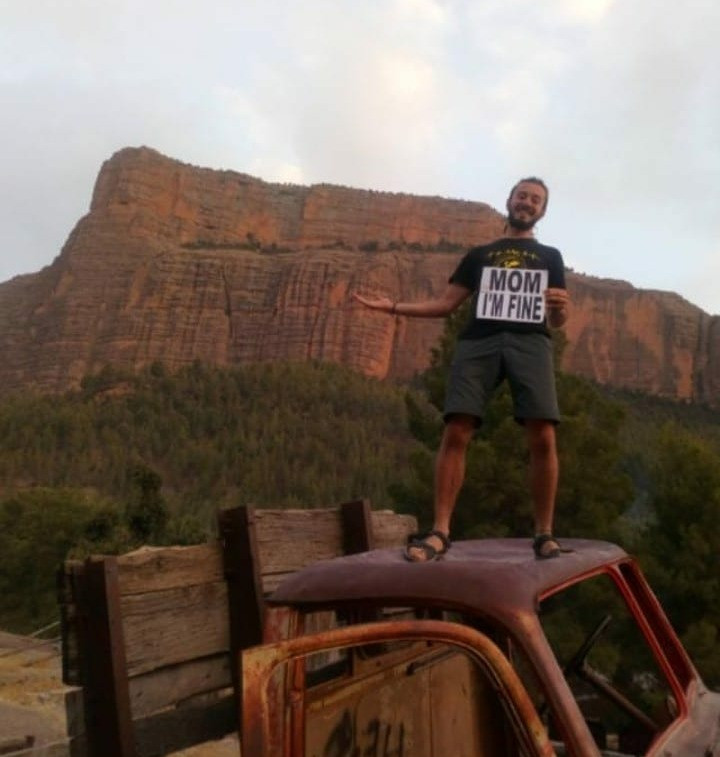 La Catedral de Roca en Marruecos, la camioneta legendaria y David tranquilizando a su madre