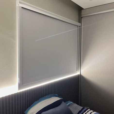 Persiana Caixa Box em um Quarto!