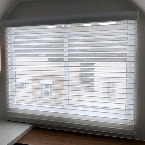 Persiana Shangri-lá em um Quarto.