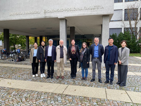 Katedra za e-poslovanje v okviru raziskovalnega projekta gostila profesorje iz Kitajske