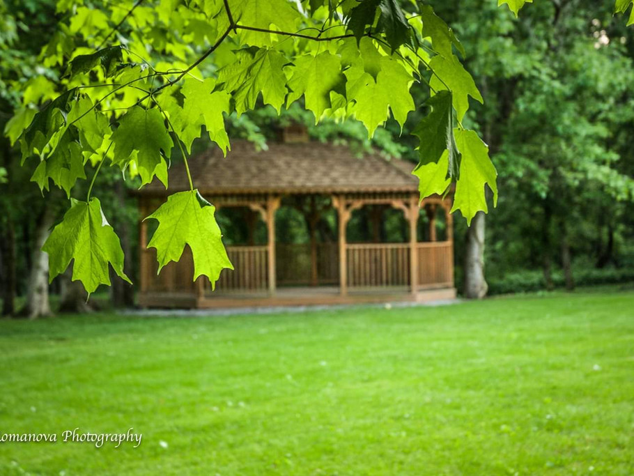 Gallery Honeysuckle Ranch