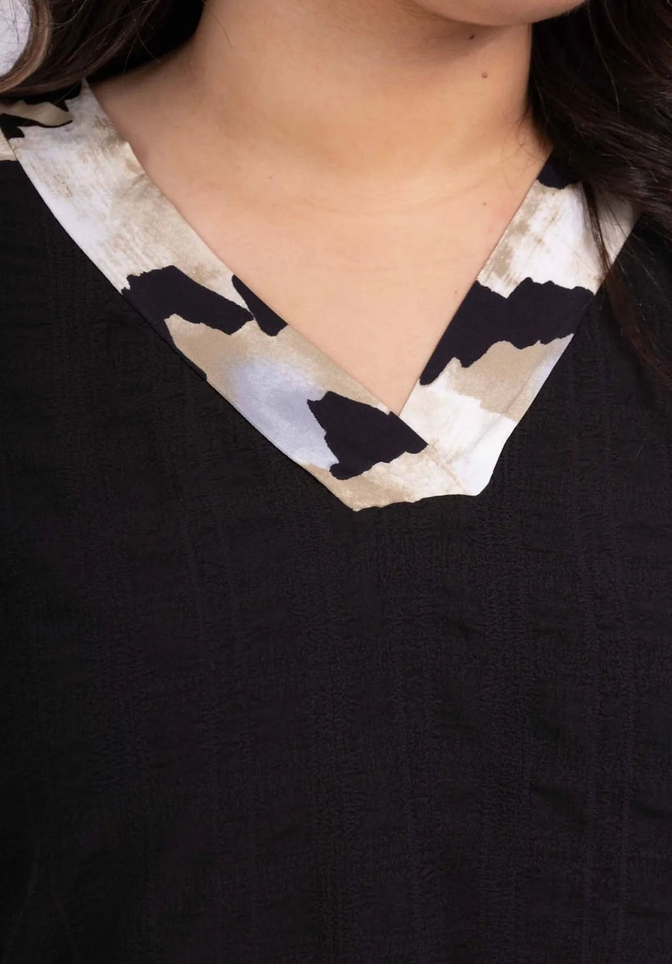Miniaturbild: Blouse fluide unie et imprimée 2 coloris disponibles 2W Paris