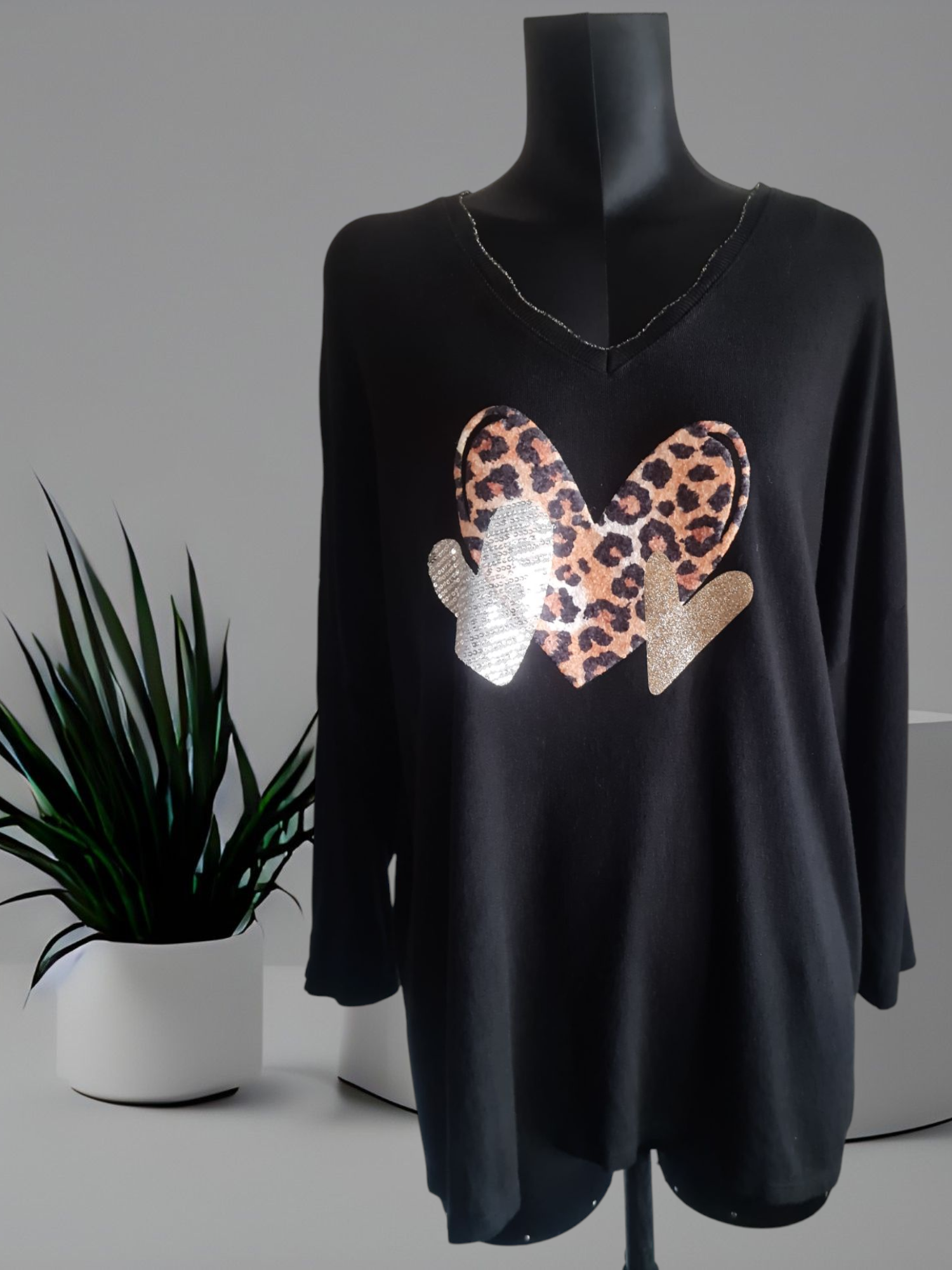 Pull léger et doux avec motifs coeurs à détails 5 coloris disponibles Anne & Co
