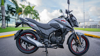 Shineray apresenta JEF 150s com carburador por R$ 14,5 mil (mais frete e seguro)