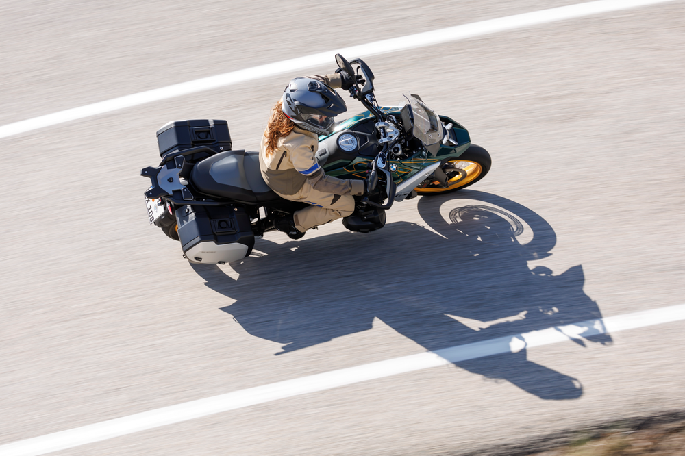 BMW R 1300 GS com câmbio automático sai por R$ 141 mil