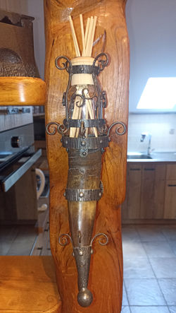 Rog - Postolje za mirisne štapiće - Zen Home Art ©