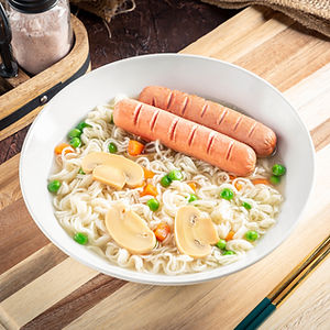 Sausage Macaroni or Instant Noodle 腸仔通粉 / 公仔麵