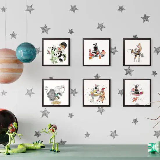 Küçük resim: Tiny Mouse And Elephant Baskılı Ahşap Dokulu Tablo