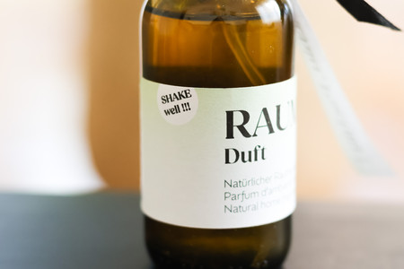 Geschenkidee DIY Raumspray mit Label