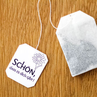 Calendrier de l'Avent thé avec 24 étiquettes pour personnaliser les sachets avec des jolies étiquettes et des phrases motivantes