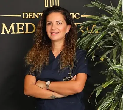 Dr. Albana