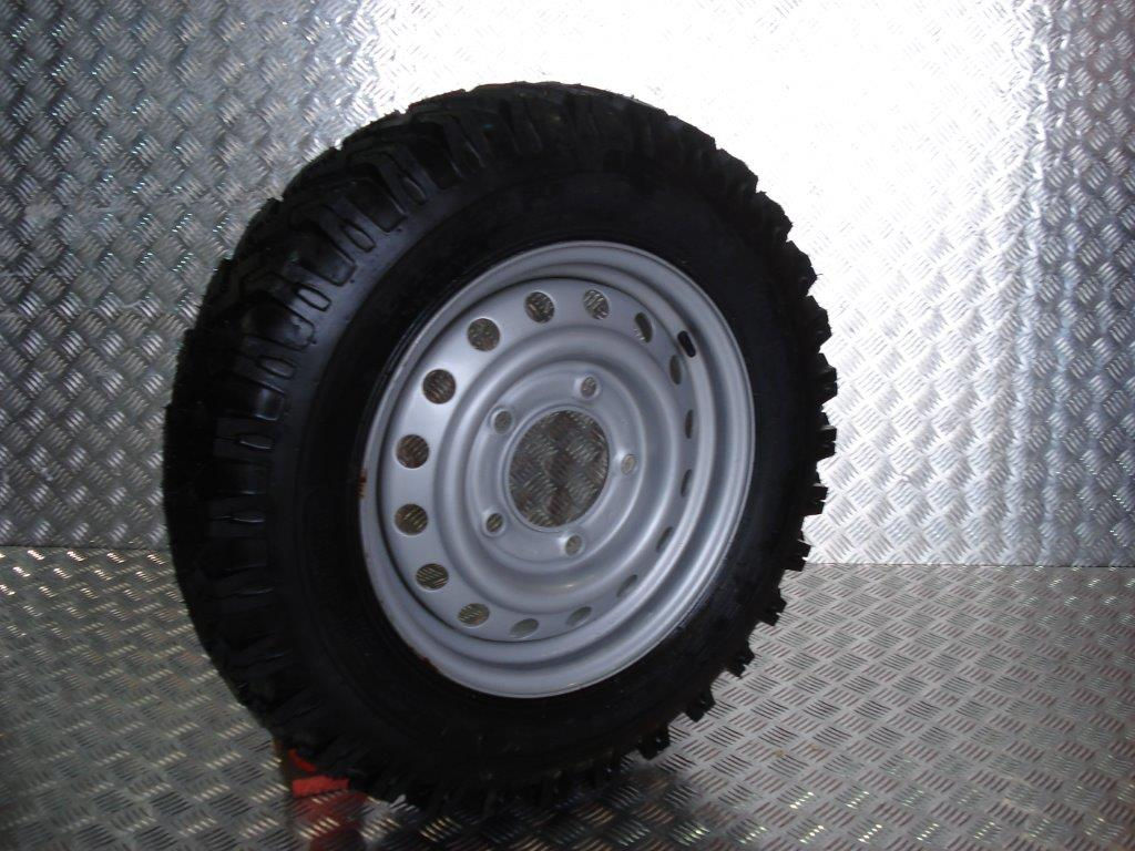 Wheel & Tyre Assembly 6.00-16 - BT690