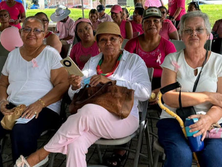 BELÉN DE CARRILLO REALIZA SU SEGUNDA CAMINATA ROSA PARA PROMOVER LA PREVENCIÓN DEL CÁNCER DE MAMA