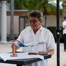 Festejan una década de operación de Alaska Airlines en el Aeropuerto Internacional Daniel Oduber