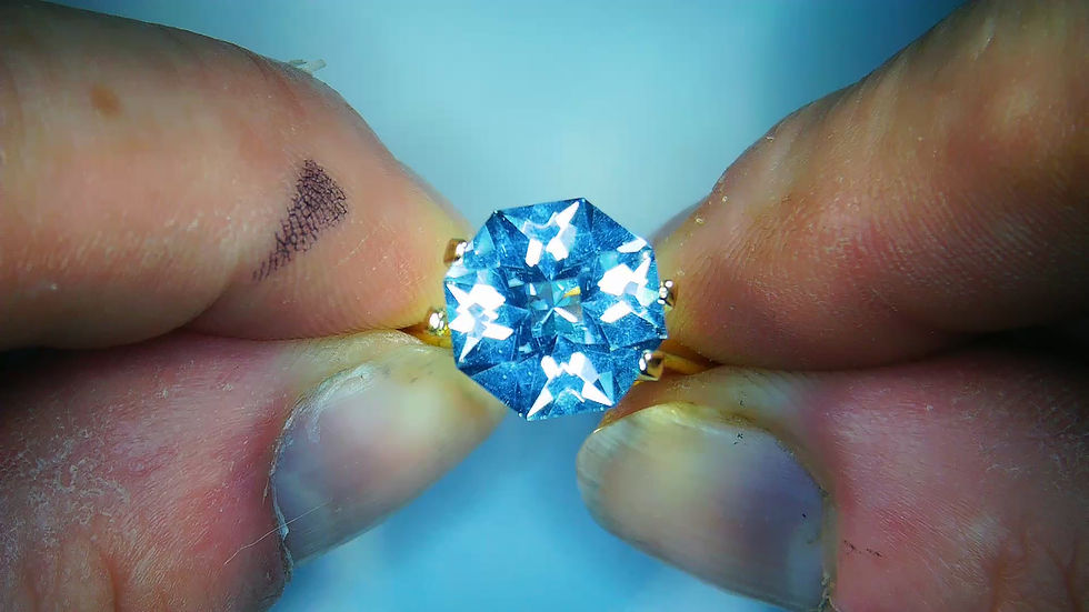 Thumbnail: 6.5 ct Topaz - "Blue Eyed Husky"