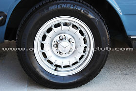 MERCEDES BENZ 240d W123