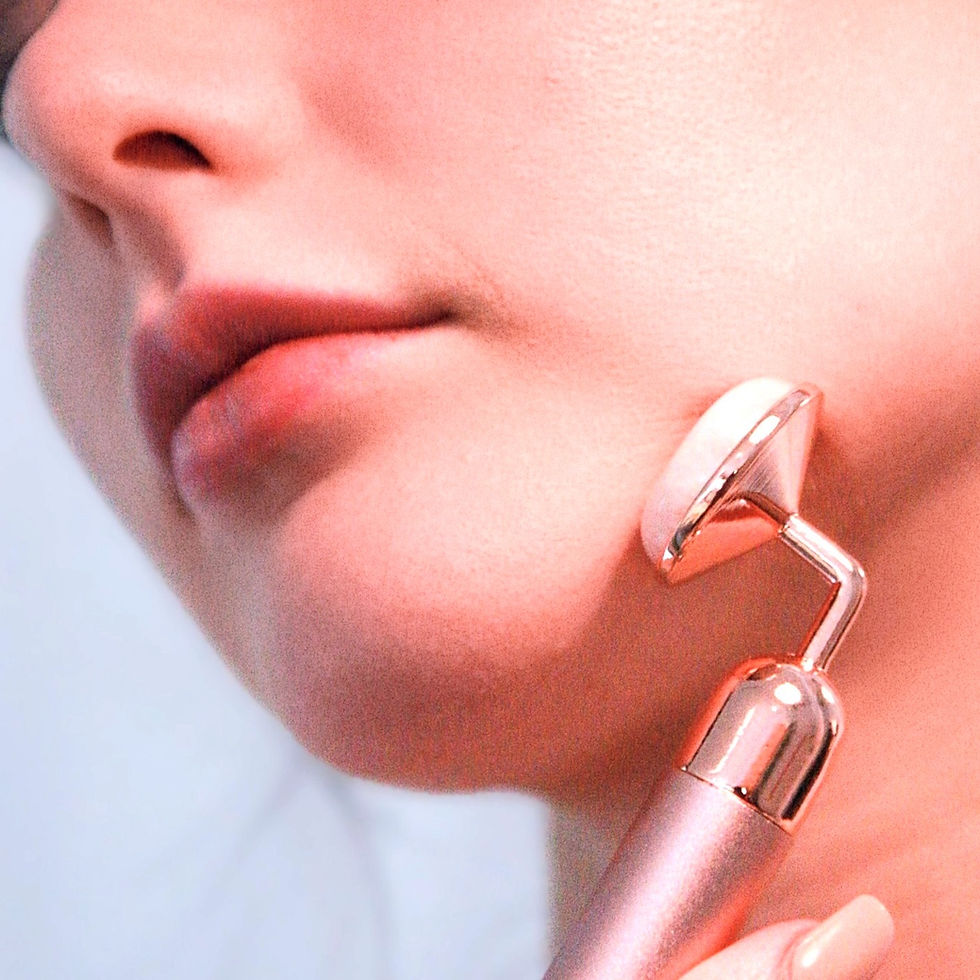 Miniature : Outil de massage facial vibrant au quartz rose avec étui de voyage en velours