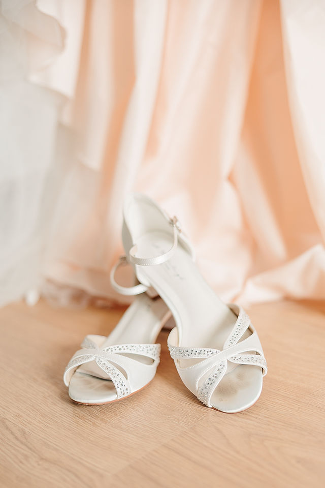 trouwschoenen voor roze trouwjurk