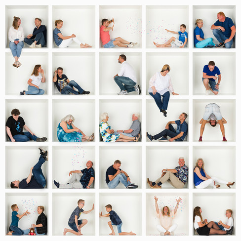 Bijzondere en spontane foto van grote familie
