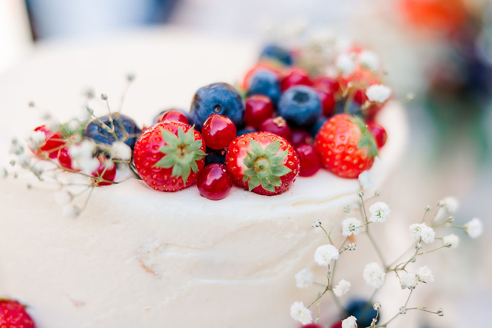 fruit op de bruidstaart