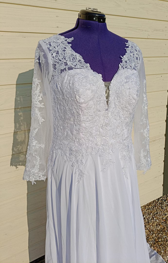 Miniature : robe de mariée mariage chic occasion comme neuve très bon état métarobe vinted original  champetre 42 44 fluide bohème
