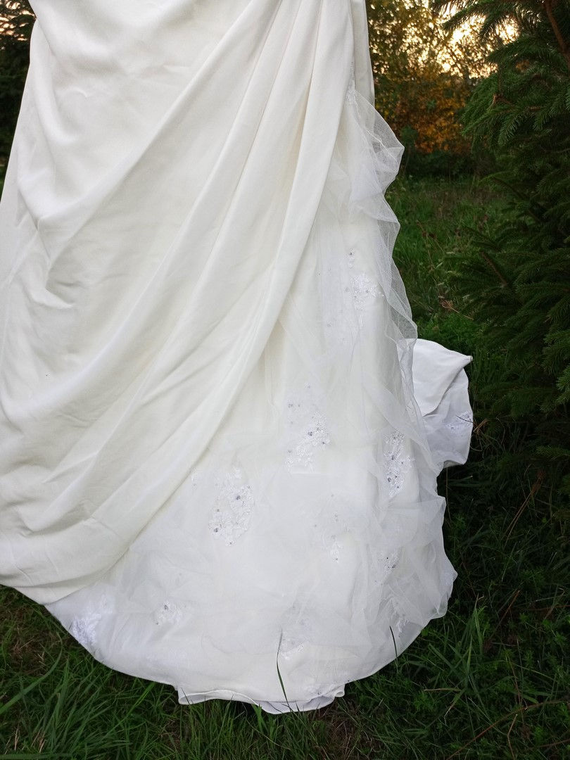 Miniature : robe de mariée mariage chic occasion comme neuve très bon état métarobe vinted original  bustier 34 36 traine