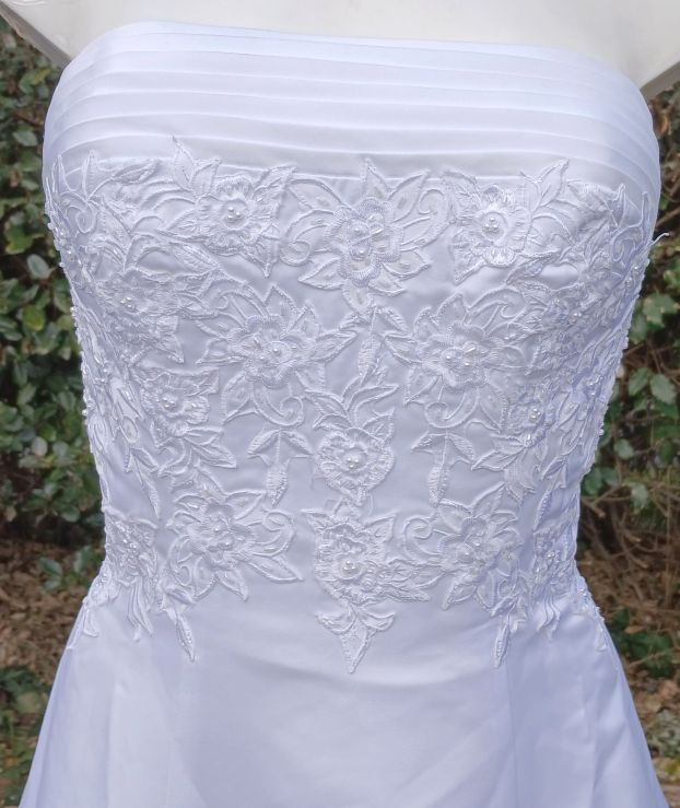 Miniature : robe de mariée mariage chic occasion comme neuve très bon état métarobe vinted original  point mariage 32 34 XXS XS