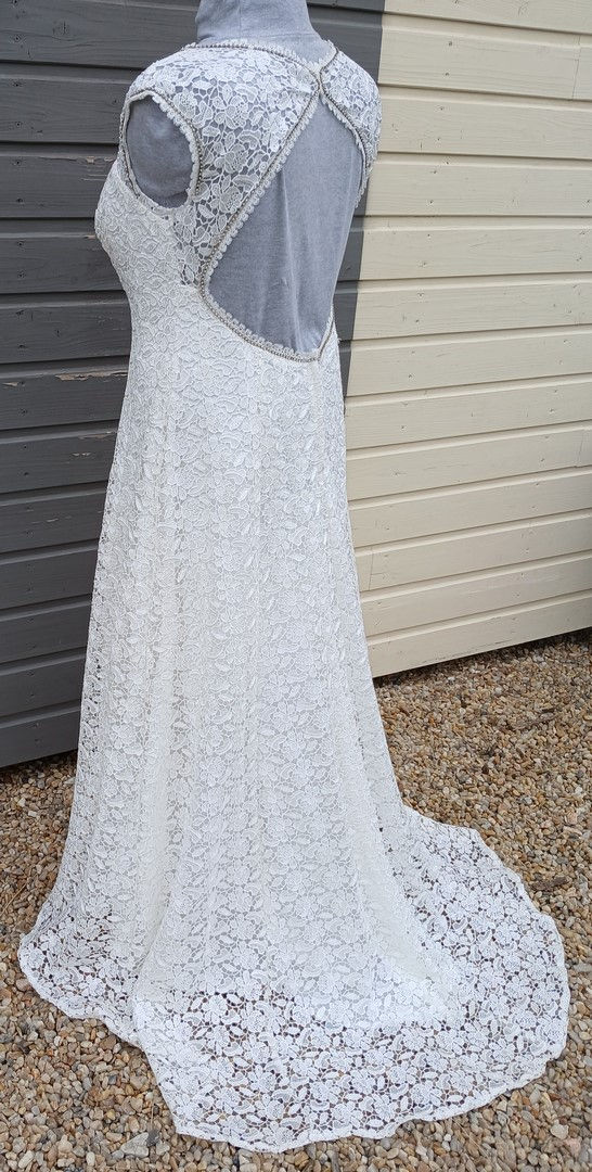 Miniature : robe de mariée mariage chic occasion comme neuve très bon état métarobe vinted original 46 48 50 dentelle bohème dos nu