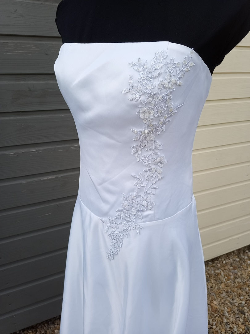 Miniature : robe de mariée mariage chic occasion 40 42 tati bairelle  neuve métarobe vinted original bustier blanc dentelle